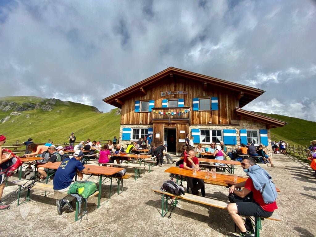 Viel Del Pan Da Passo Pordoi
