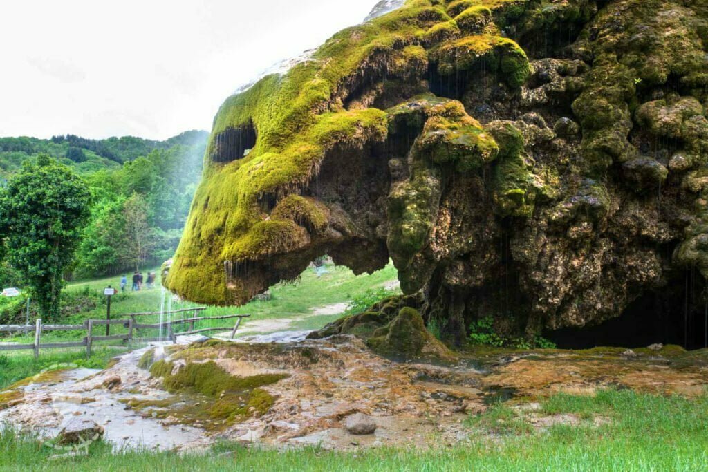 trekking in Emilia Romagna: Grotte di Labante